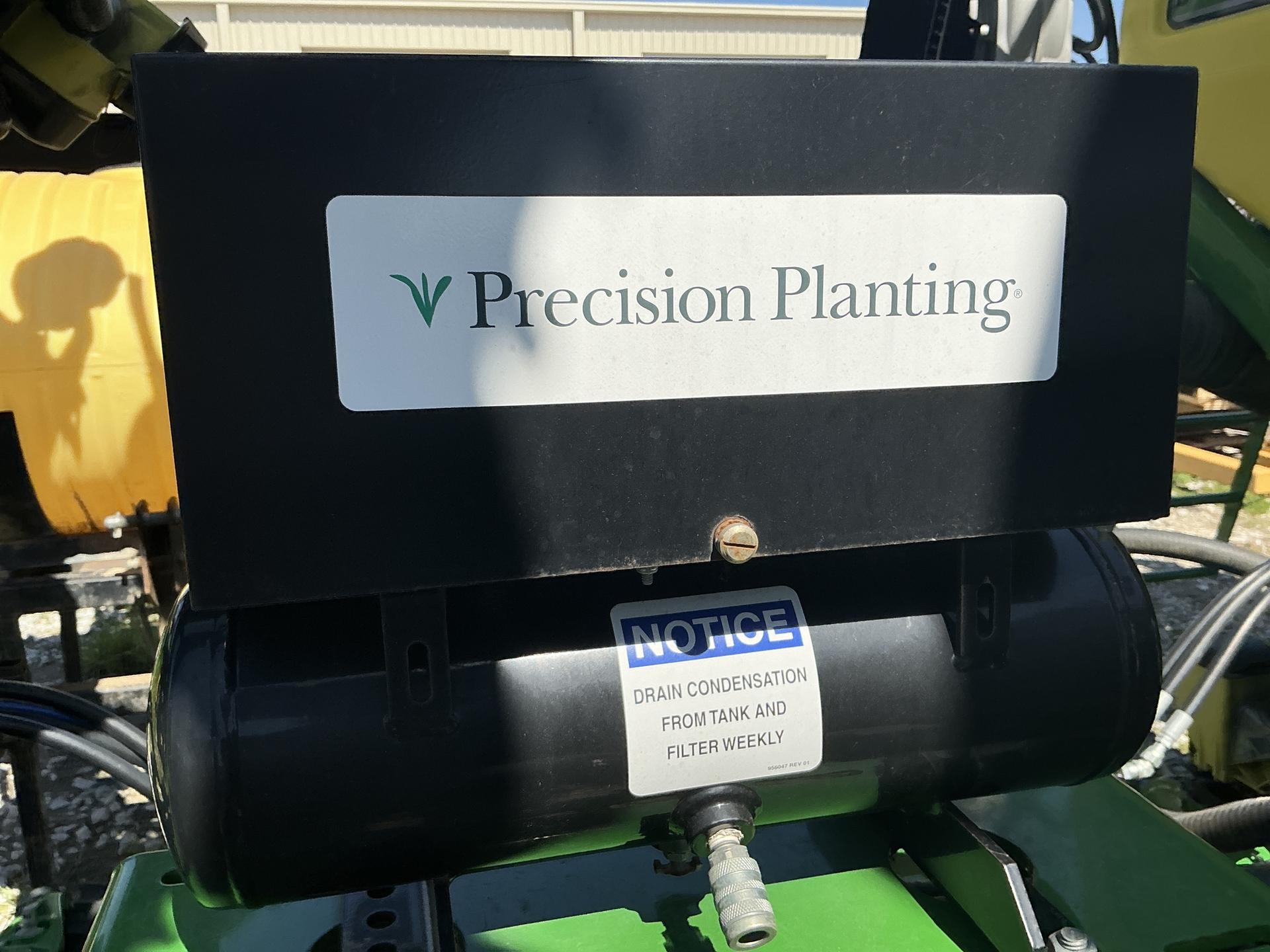 2022 Precision Planting 18R30 HS Planter Worx Image