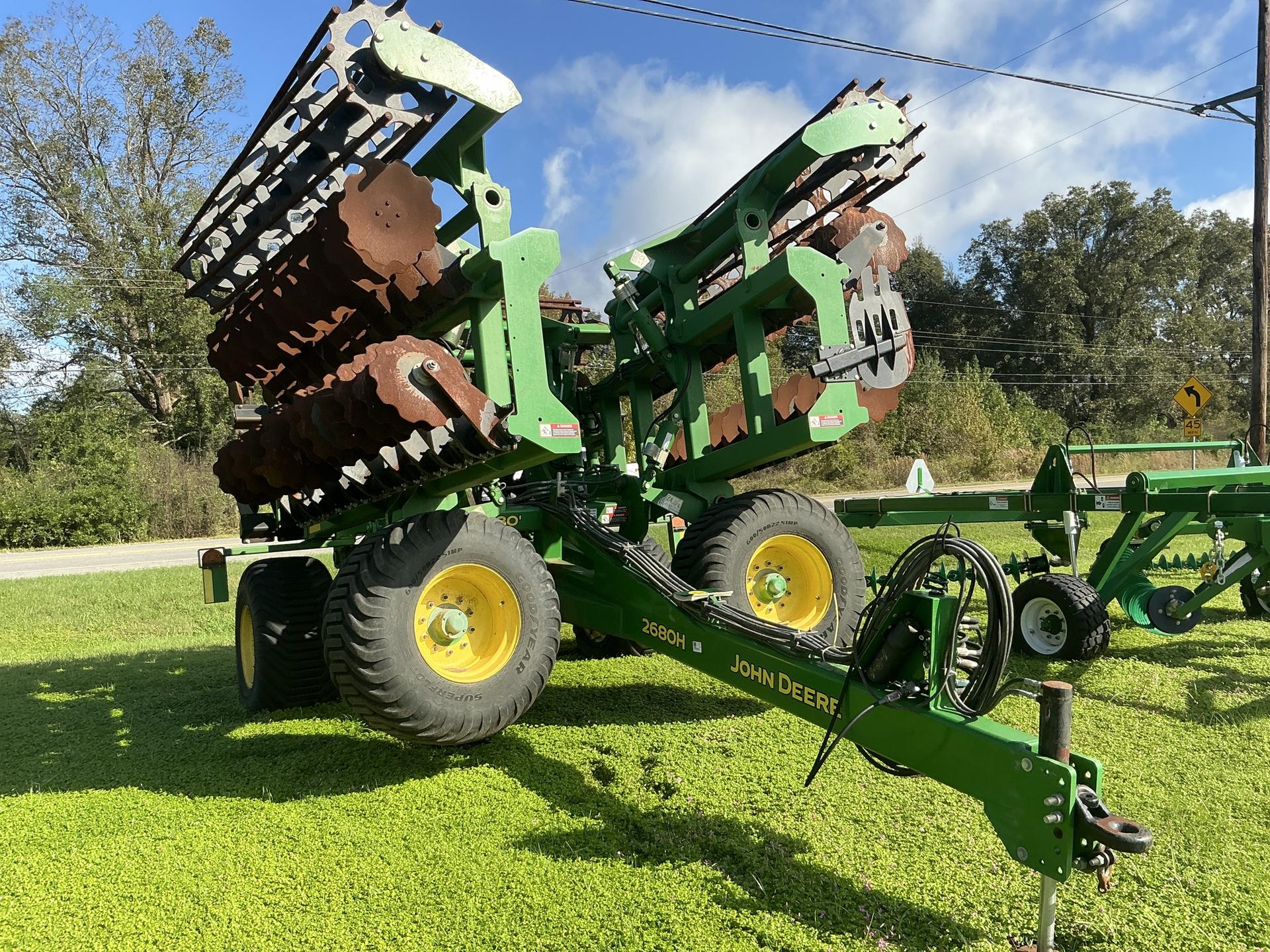 2021 John Deere 2680H 30’ Image
