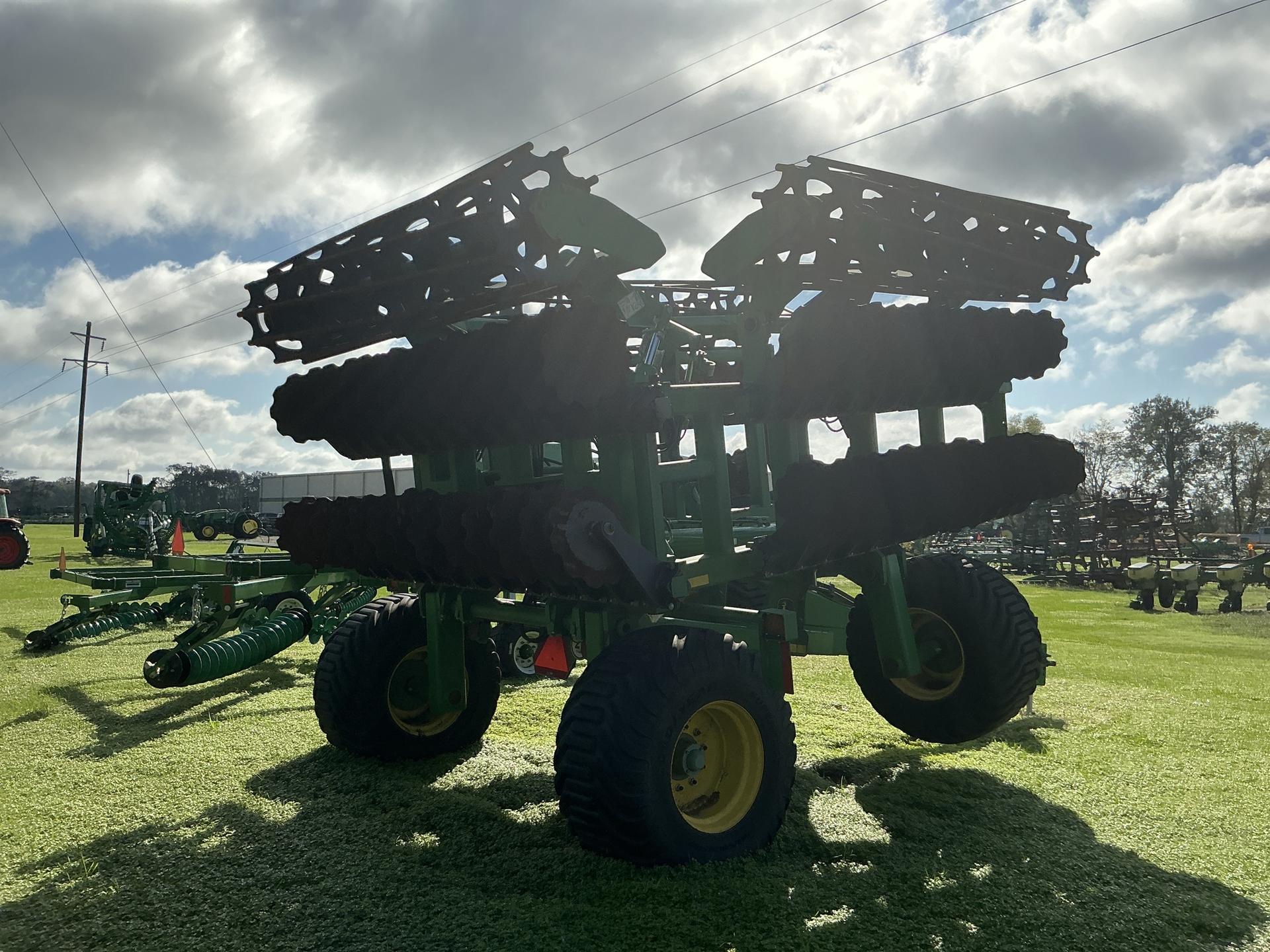 2021 John Deere 2680H 30’ Image