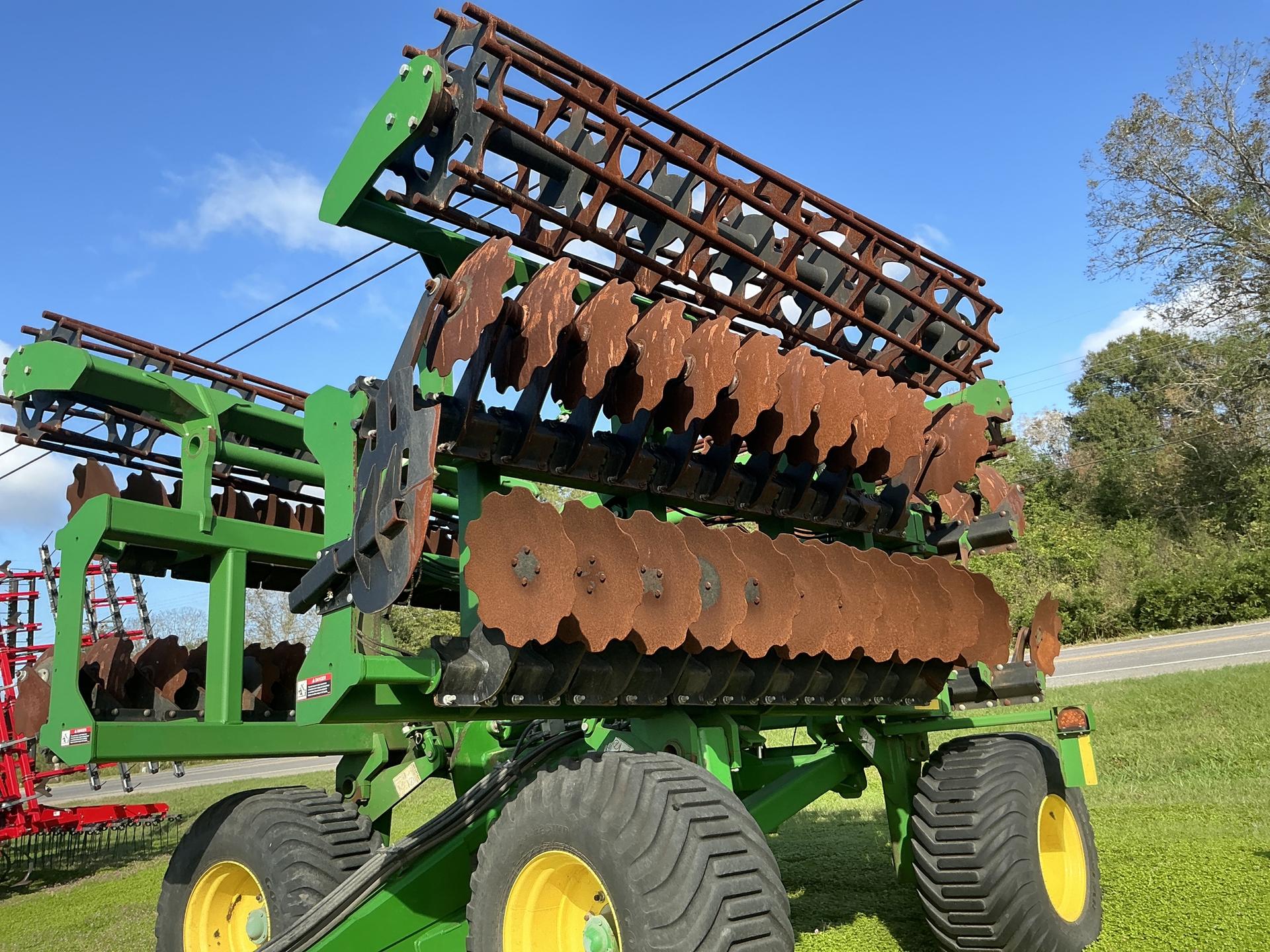 2021 John Deere 2680H 30’ Image
