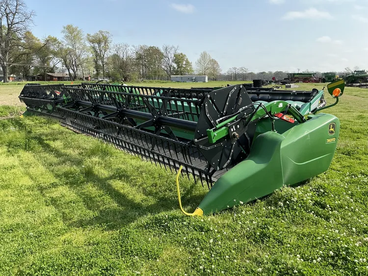 2020 John Deere 740FD