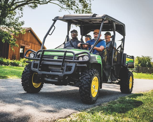XUV825M S4 Crossover Gator™_47124 john deere gator utv