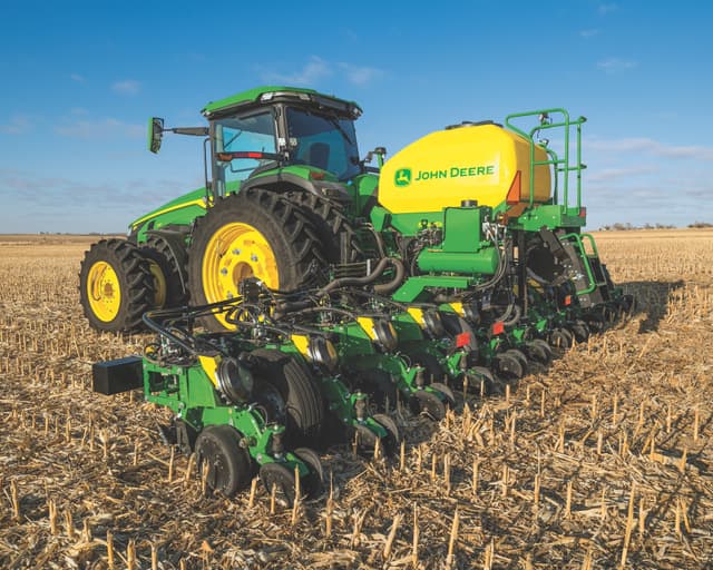 image john deere planter